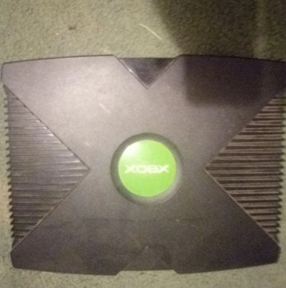 Xbox - Picture 2 of 3